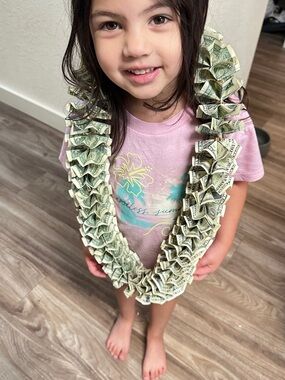 Graduation Money Lei Handmade with Shell Beads Contains $1 Bills X 50 Real Money